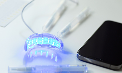 Take-home teeth whitening kit